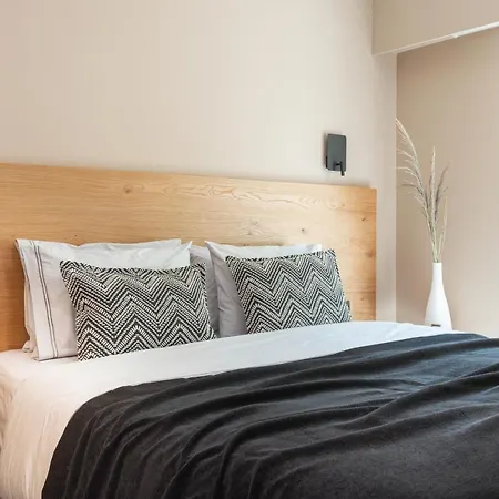 11 Enteka Acropolis Hotel 4*